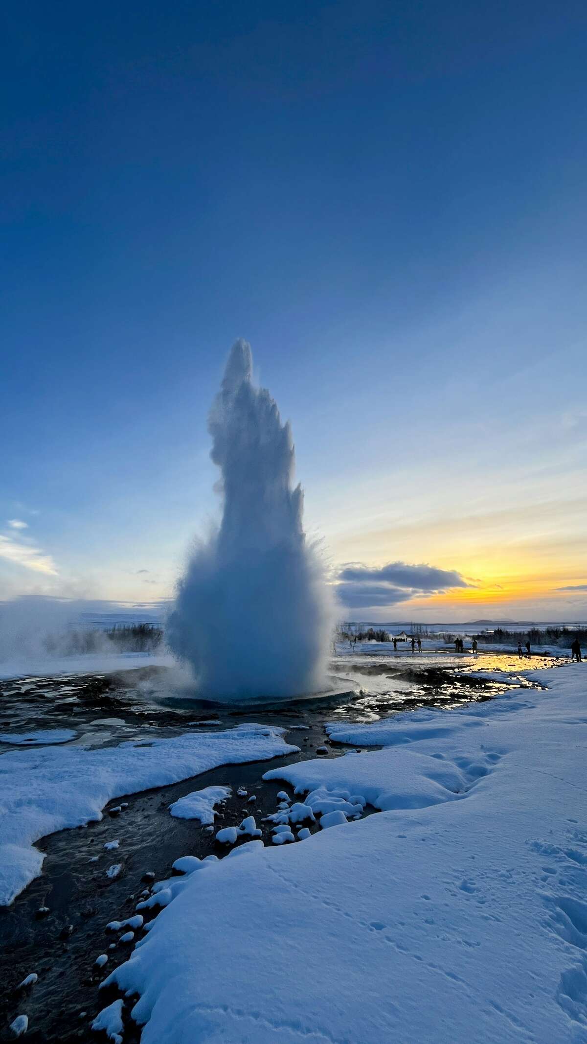 Le geyser islandais en hiver