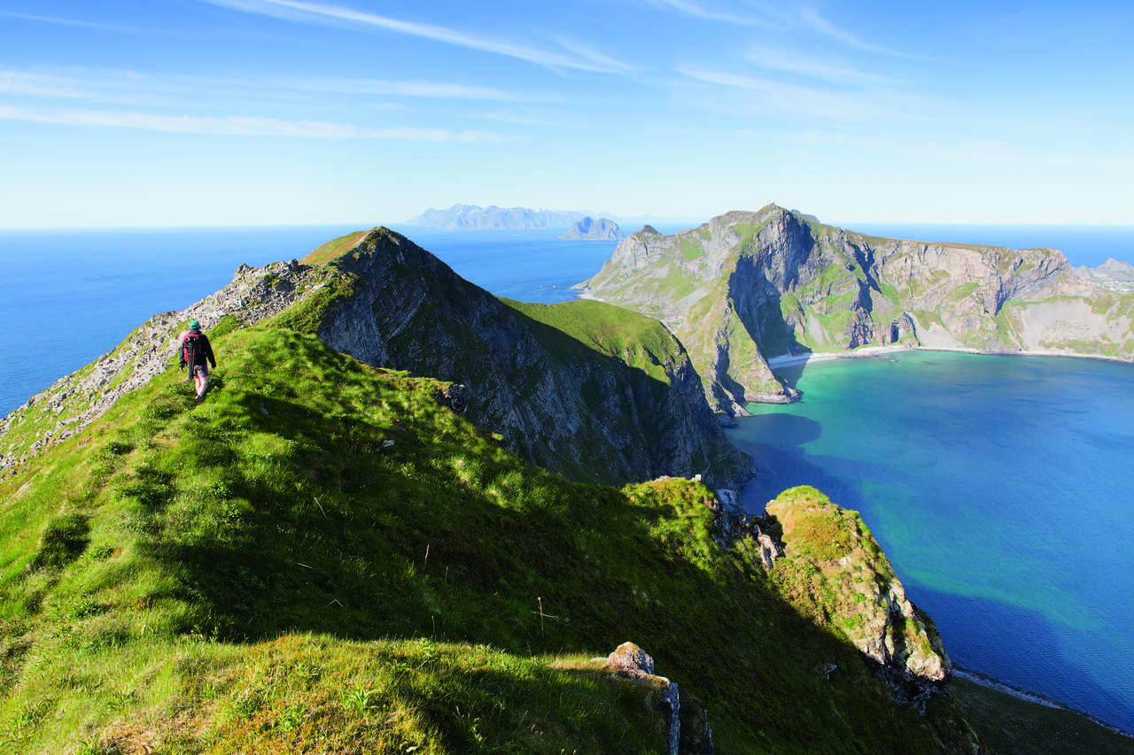 Randonnée sur les crêtes des îles Lofoten